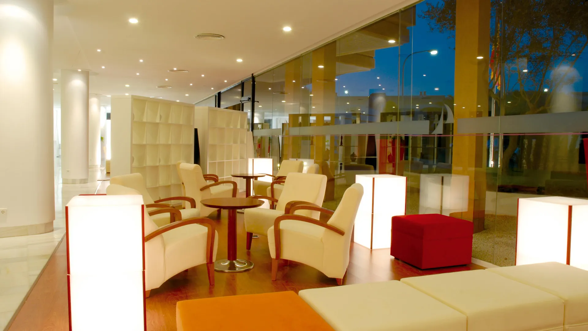 Hotel Illot Suites Cala Ratjada  4*, Cala Ratjada (Mallorca)